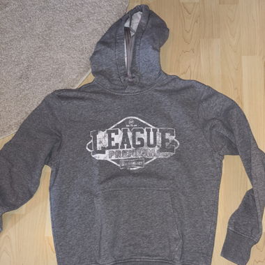 Grauer Hoodie
