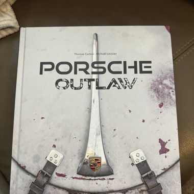 Livre Porsche outlaw (français)