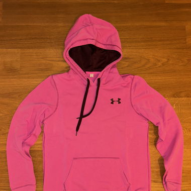 Pinker Under Armour Hoodie