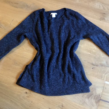 Joli pull à paillettes 