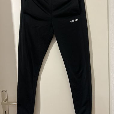 Training adidas noir