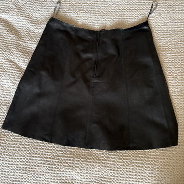Mini jupe en cuir noir-Luisa Cerano