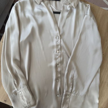 Chemise beige satinée ZARA 