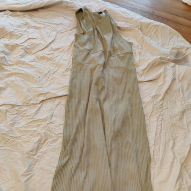 Grünlicher Jumpsuit