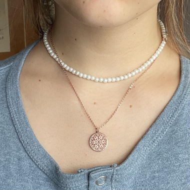 rose-gold necklace