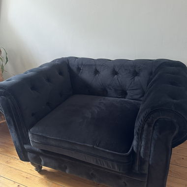 Poltrona Chesterfield nera