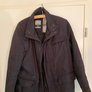 sportliche Herren Winterjacke von Bugatti