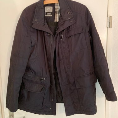 sportliche Herren Winterjacke von Bugatti