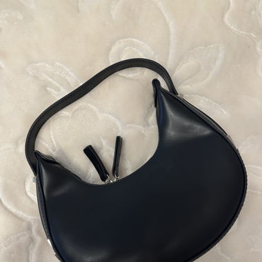 Shoulder Bag in schwarz