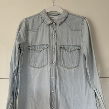Chemise en jean bleu clair