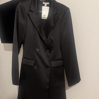 Schwarzer Blazer-Mantel, neu
