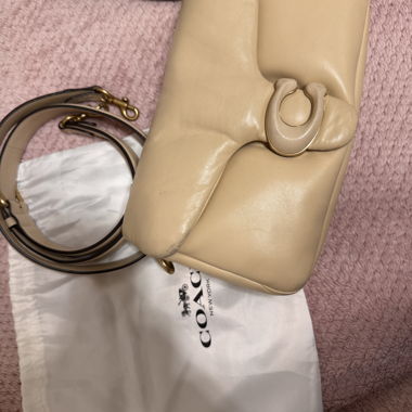 Coach beige leather crossbody bag