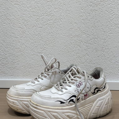 Hello Kitty Schuhe