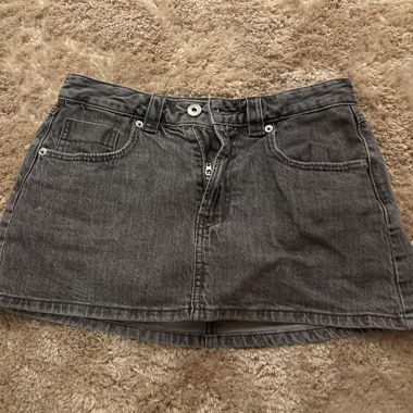 Minigonna in denim grigio