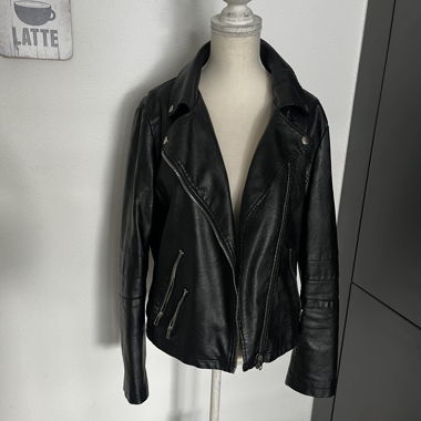 Veste en similicuir noir 