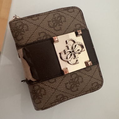 Portafoglio con zip bronzo Guess