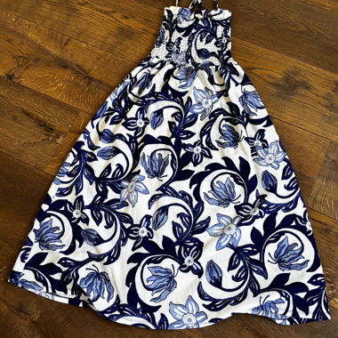Robe à bretelles échelle florale
