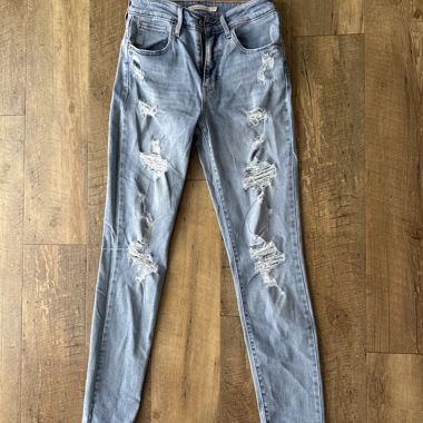 Ripped Jeans
