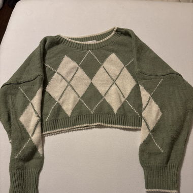 Grüner Pullover