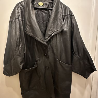 Giacca in pelle nera vintage lunga