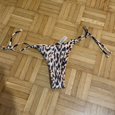Bas de bikini à imprimé léopard