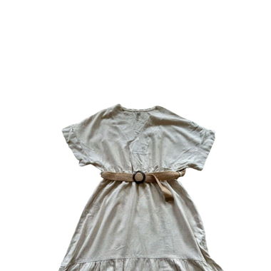 Sommerkleid in Beige mit Gürtel 