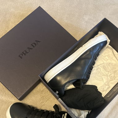 Baskets Prada 39