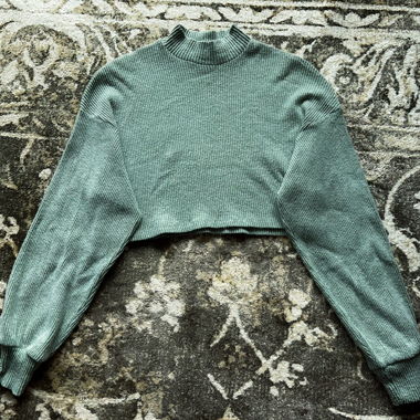 Bershka short knit sweater mint