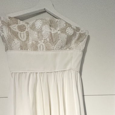 Weisses  Vokuhila Kleid 