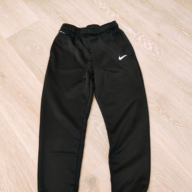 Training Nike (Foot) taille 158-170cm 13-15 ans 