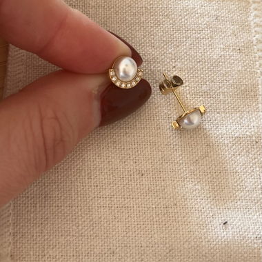 Clous d'oreilles