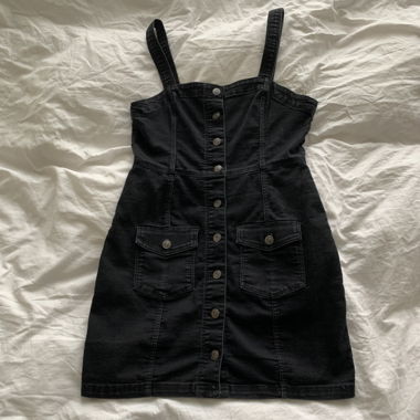 Robe noire en jean