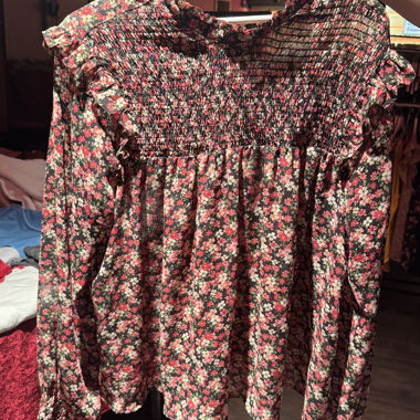 Blouse fleurie smockee