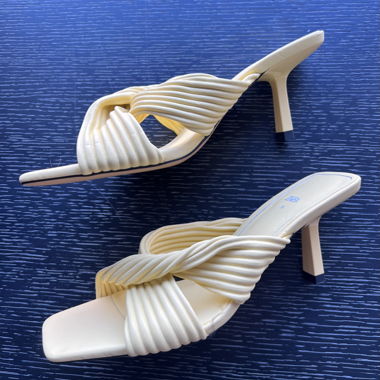 Pastell Gelbe Heels - Gr. 38