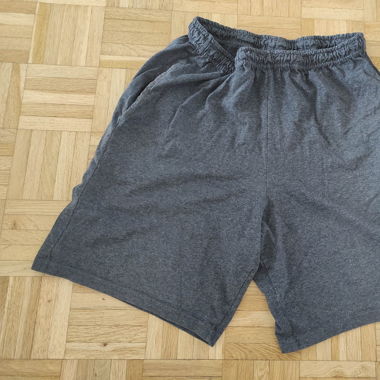 Short léger gris foncé homme, bon état, M
