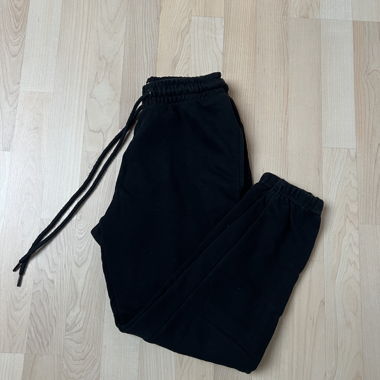 PULL&BEAR schwarze Jogginghose XS
