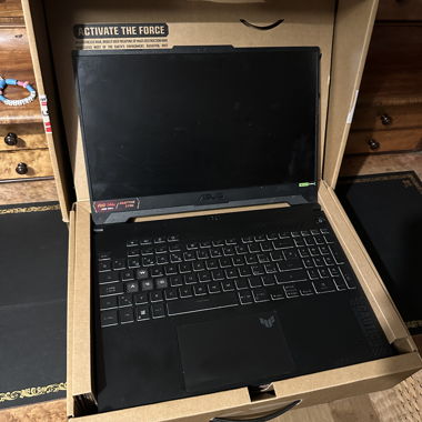 ASUS TuF Gaming A15 Ryzen7 / RTX 4060