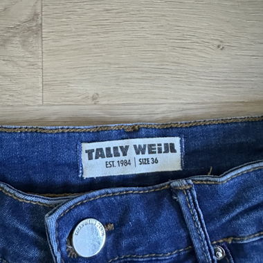 Pantaloncini in jeans