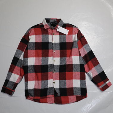 Rotes und schwarzes Flanellhemd