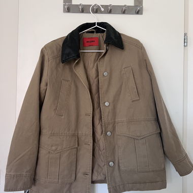 Beige Amisu Übergangsjacke mit Kunstlederkragen
