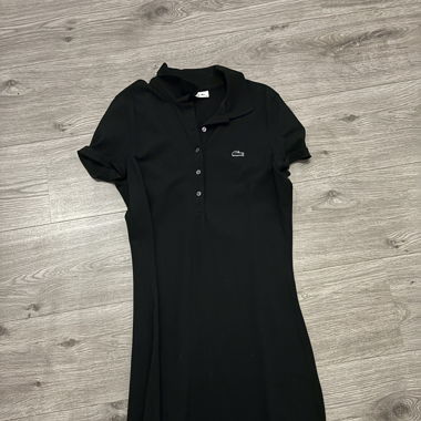 robe Lacoste noire