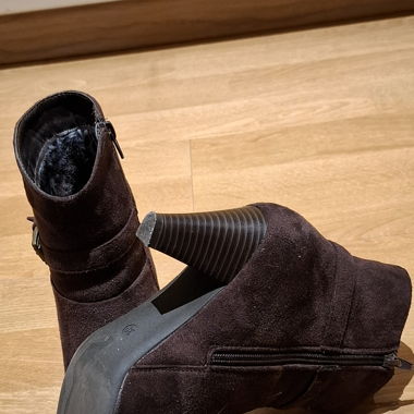 Velour Stiefelette