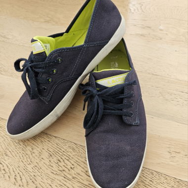 Baskets en toile
