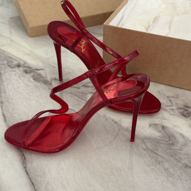 Louboutin ROSALIE 100 mis une fois neuf 