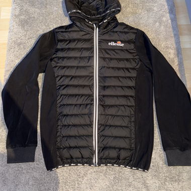 Veste à capuche réfléchissante Ellesse noire
