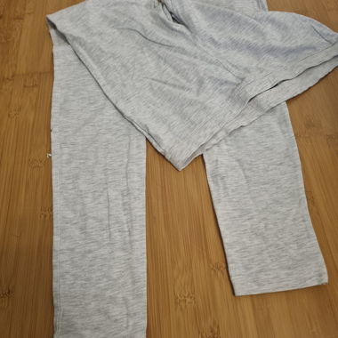 Graue leggins 