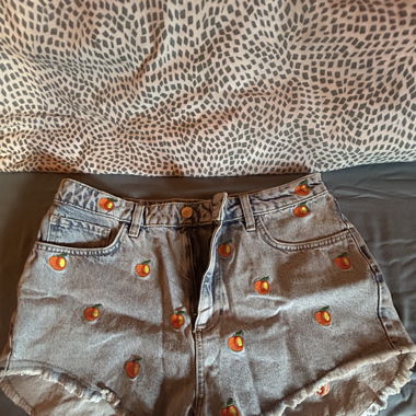 Short à motifs