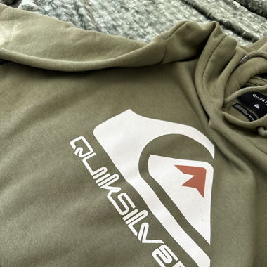 Pull à capuche vert QuickSilver 