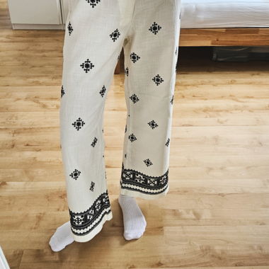 Hose mit Muster