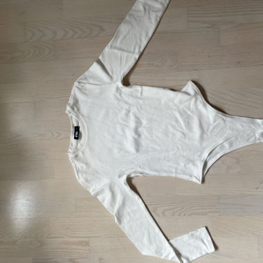 White long-sleeve bodysuit
